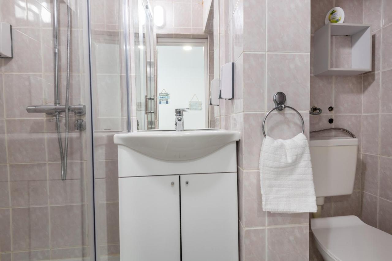 Apartments Malalu Неум Екстериор снимка